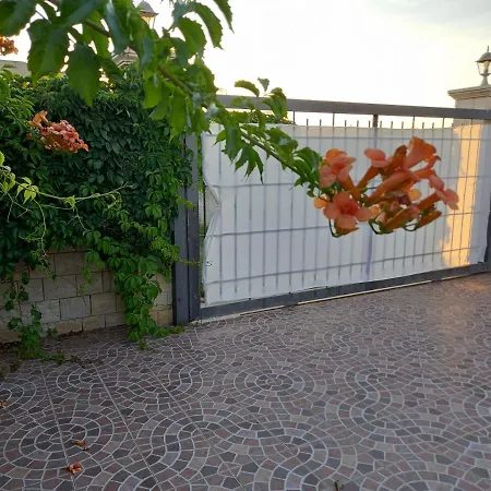 Casuzza Serena Apartment *
